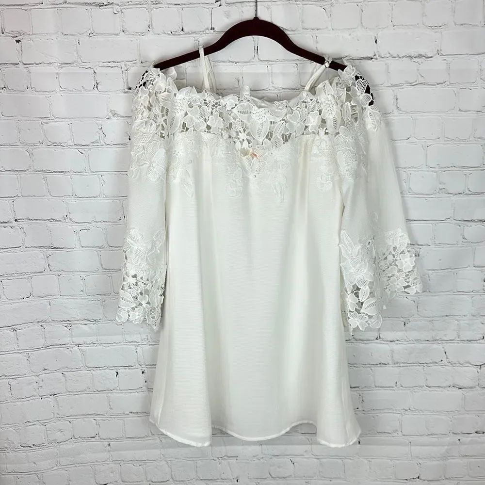 Luxxel White Dress Lace Accent Cold Shoulder Size Small